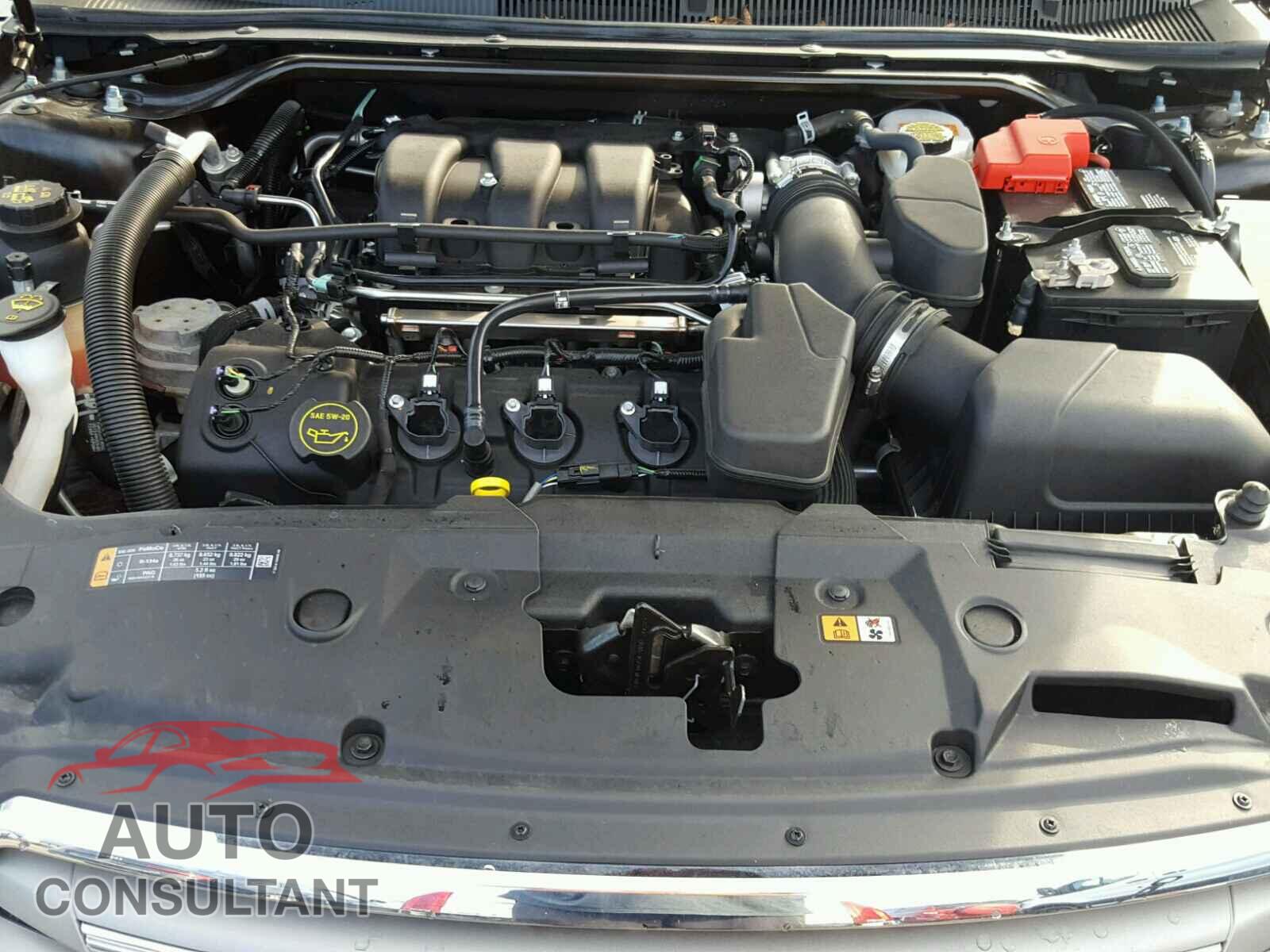 FORD TAURUS 2017 - 1FAHP2E80HG110550