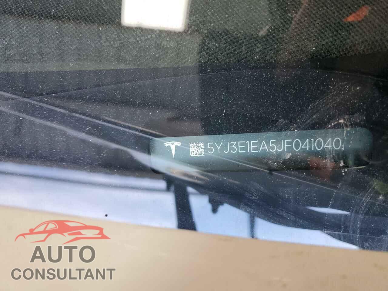 TESLA MODEL 3 2018 - 5YJ3E1EA5JF041040
