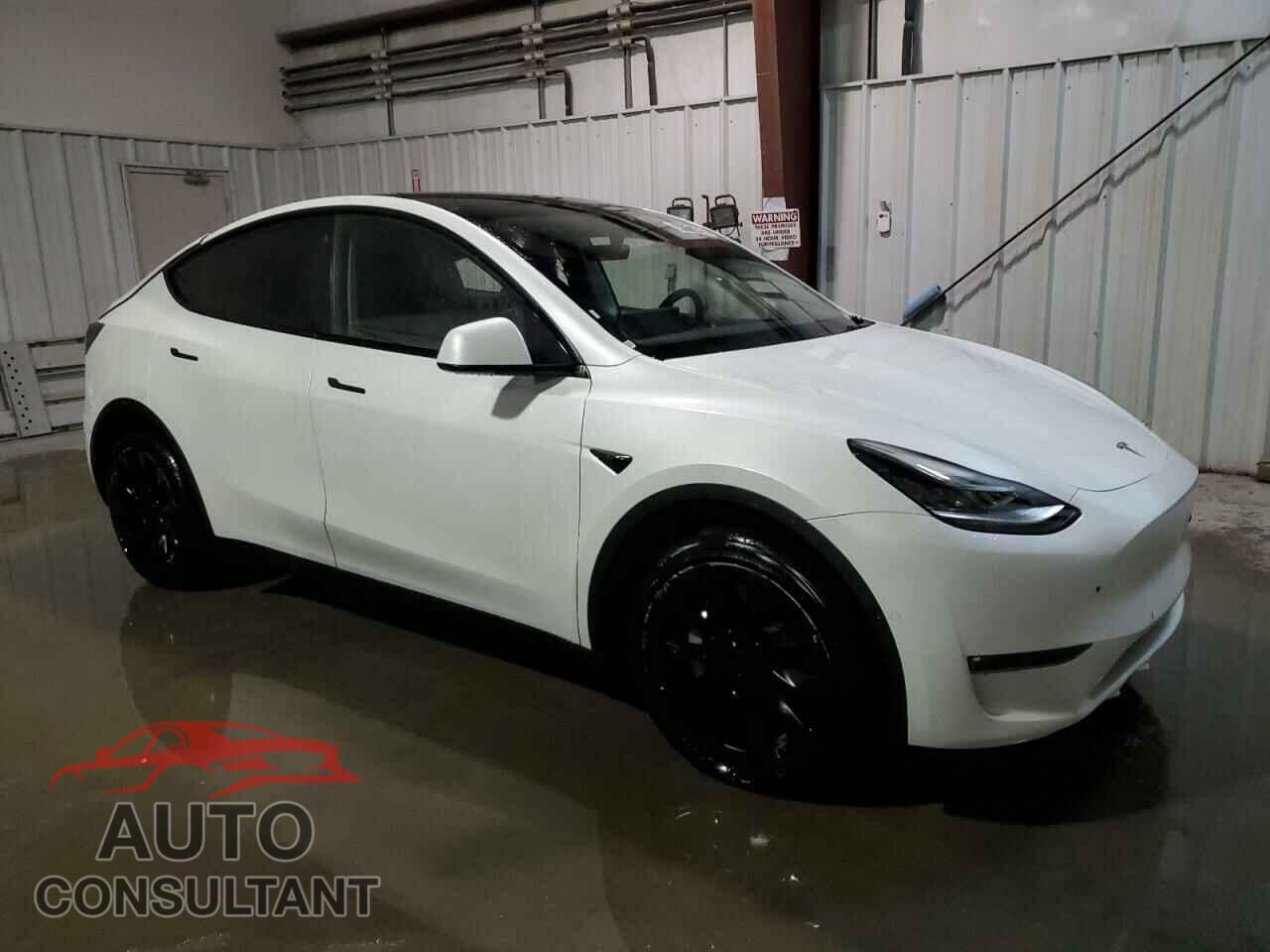 TESLA MODEL Y 2022 - 7SAYGDEE2NF480192