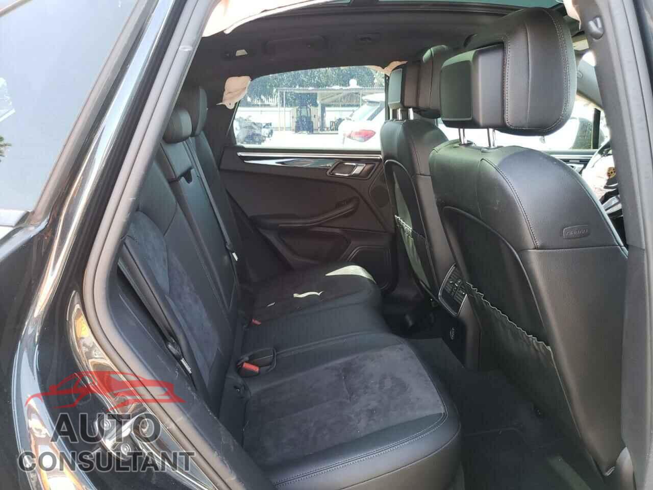 PORSCHE MACAN 2018 - WP1AA2A59JLB12821