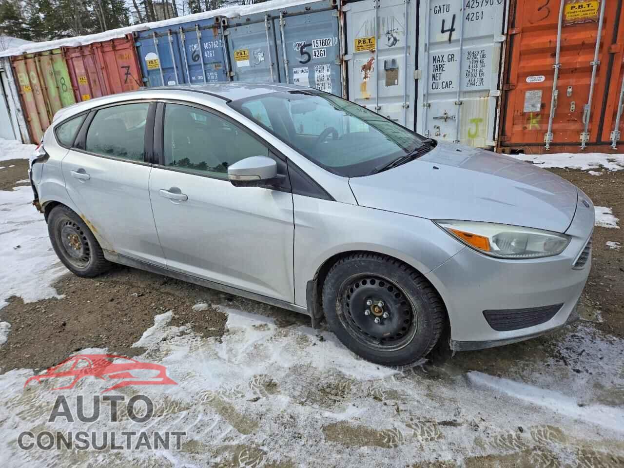 FORD FOCUS 2015 - 1FADP3K22FL257851