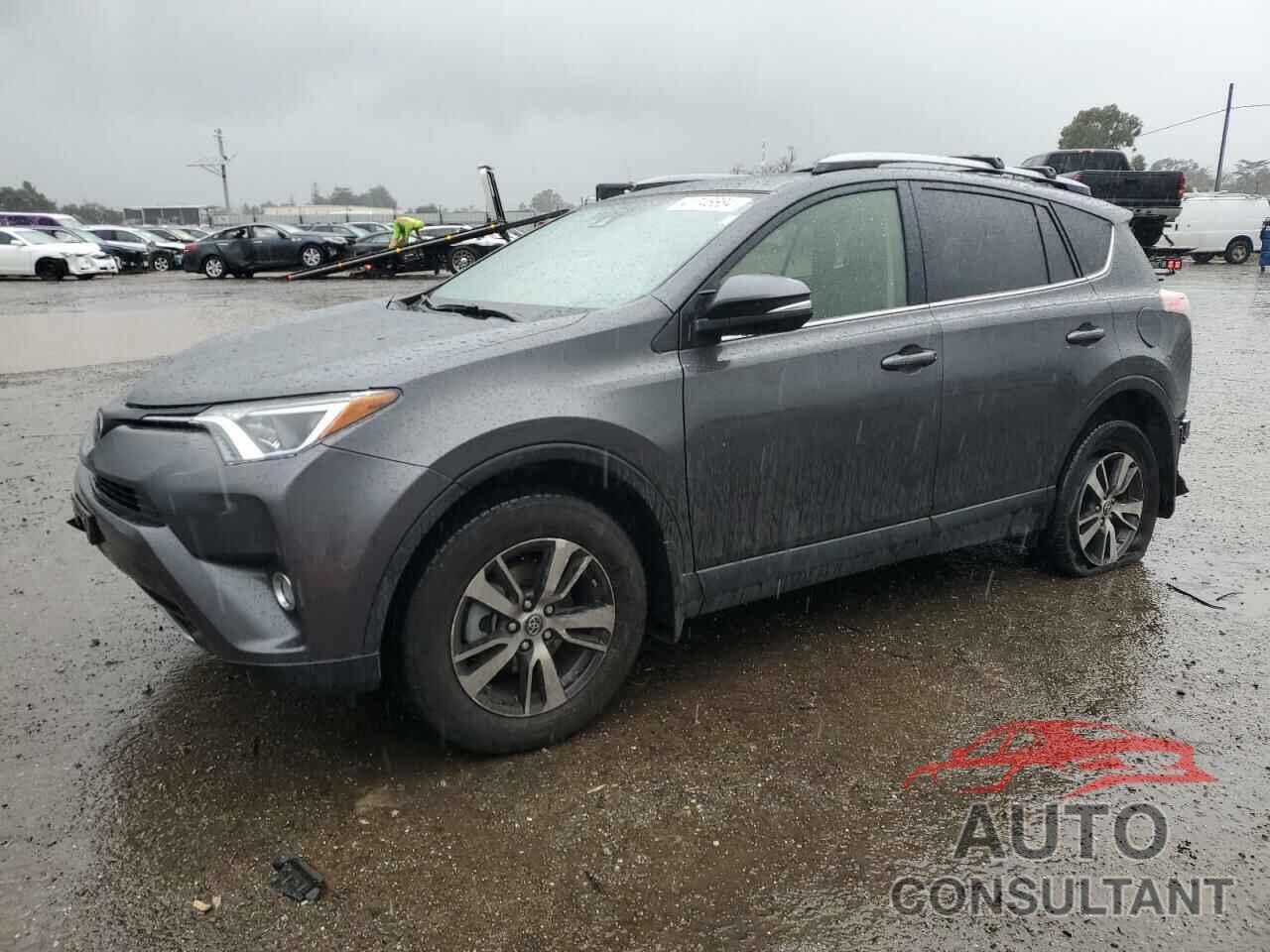 TOYOTA RAV4 2018 - JTMWFREV1JJ150826