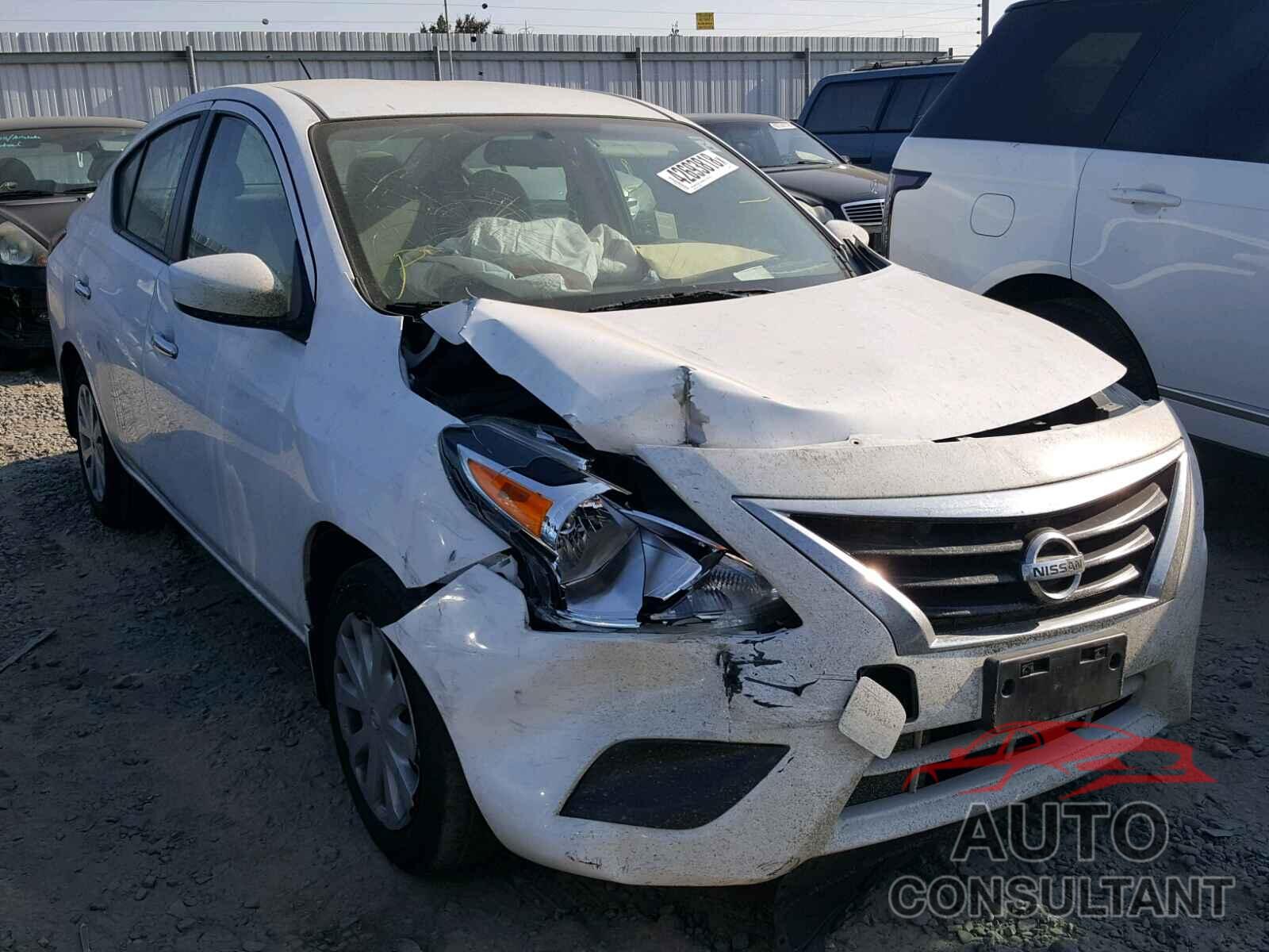 NISSAN VERSA 2015 - 3N1CN7AP4FL828473