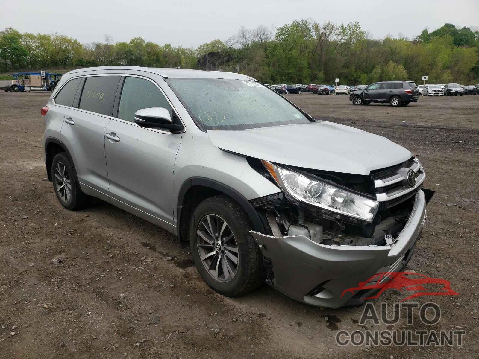 TOYOTA HIGHLANDER 2018 - 5TDJZRFH2JS560239