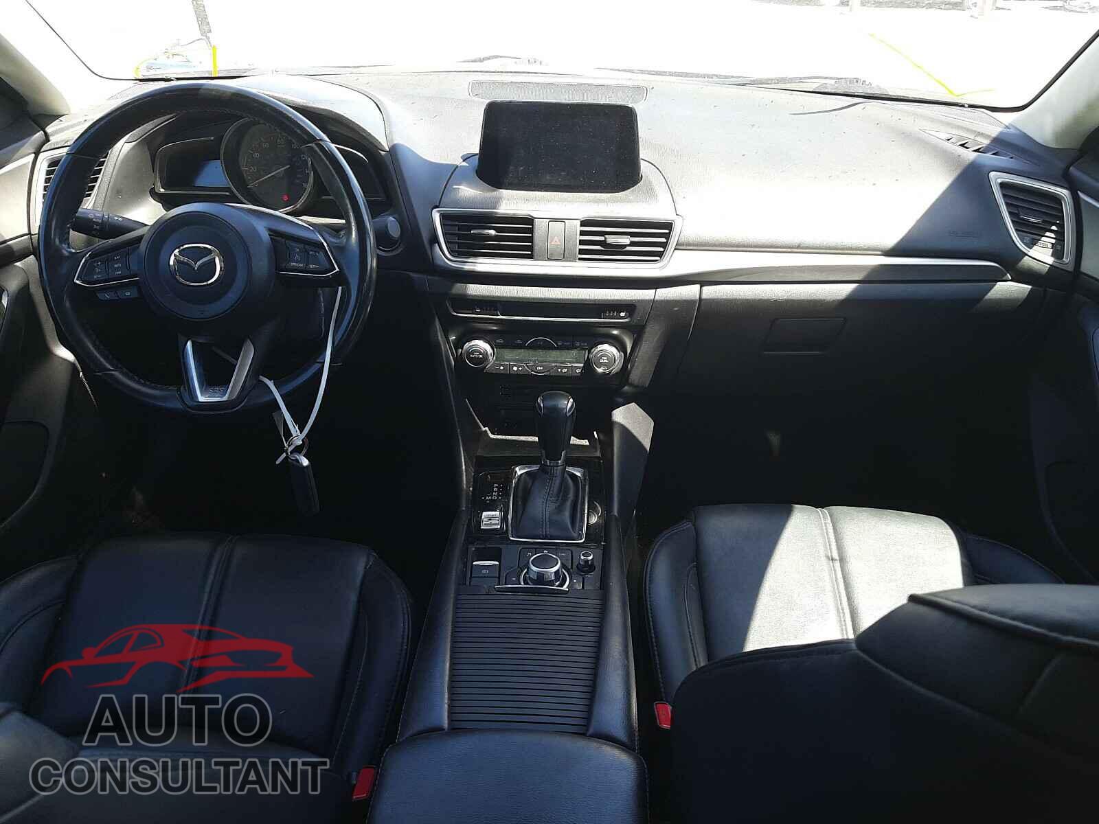 MAZDA 3 2017 - 3MZBN1V7XHM117807