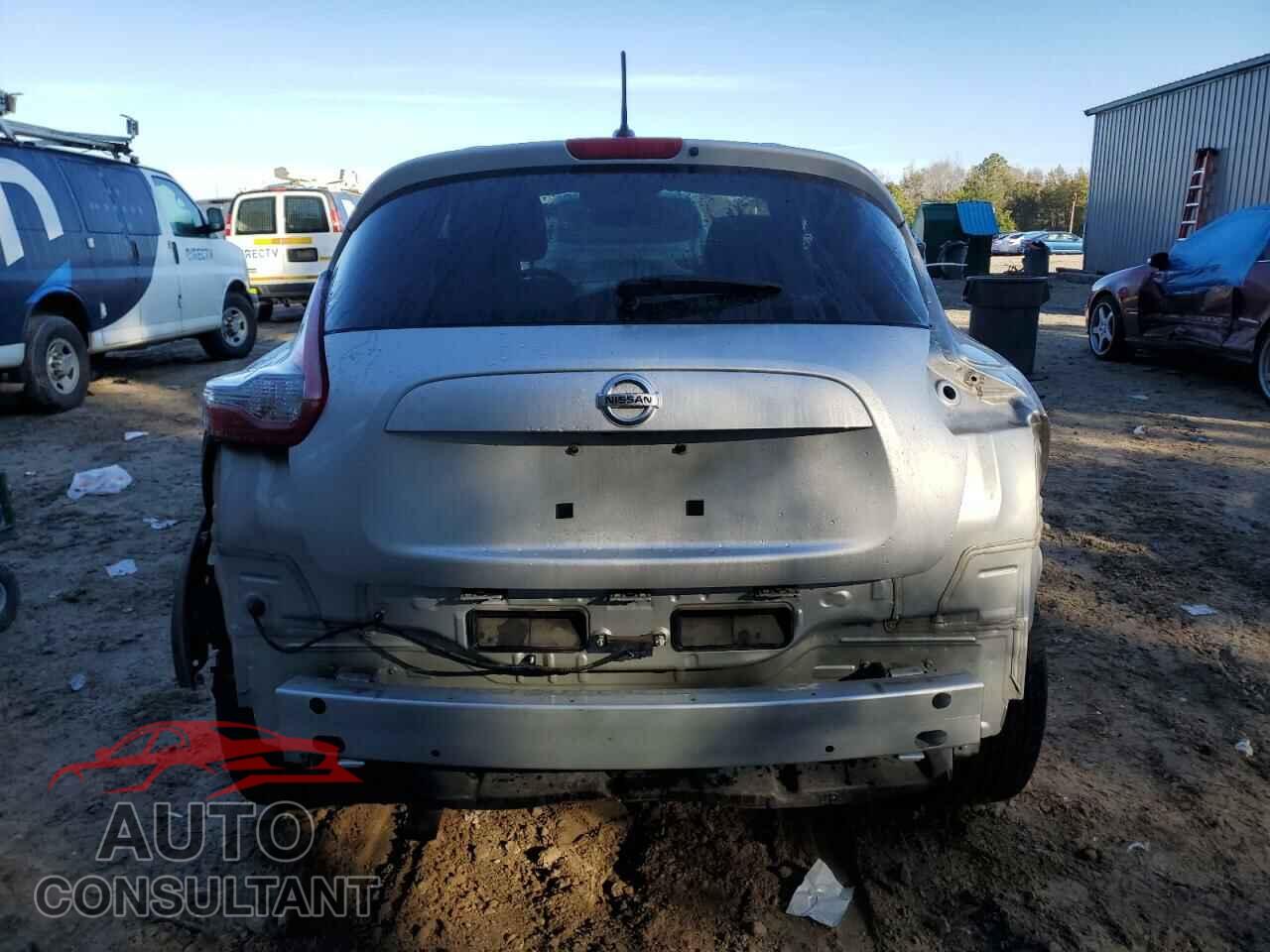 NISSAN JUKE 2015 - JN8AF5MV8FT554792