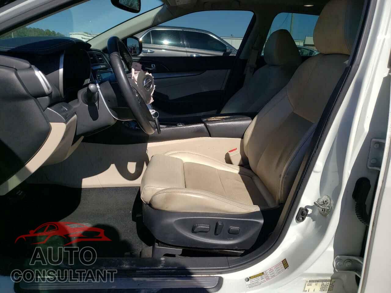 NISSAN MAXIMA 2017 - 1N4AA6AP5HC454650