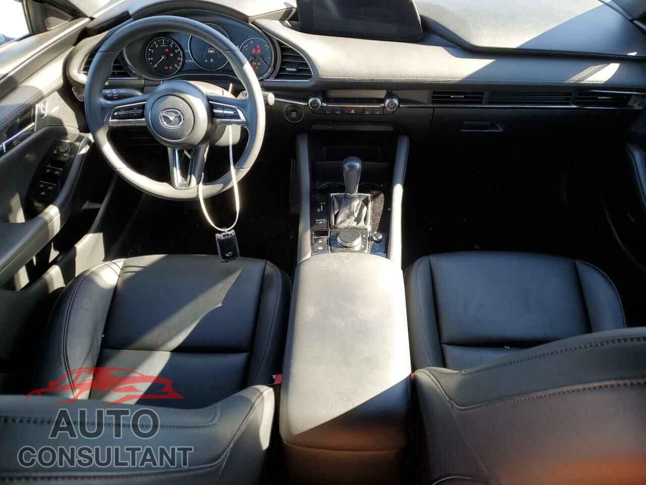 MAZDA 3 2019 - JM1BPBMM4K1131586