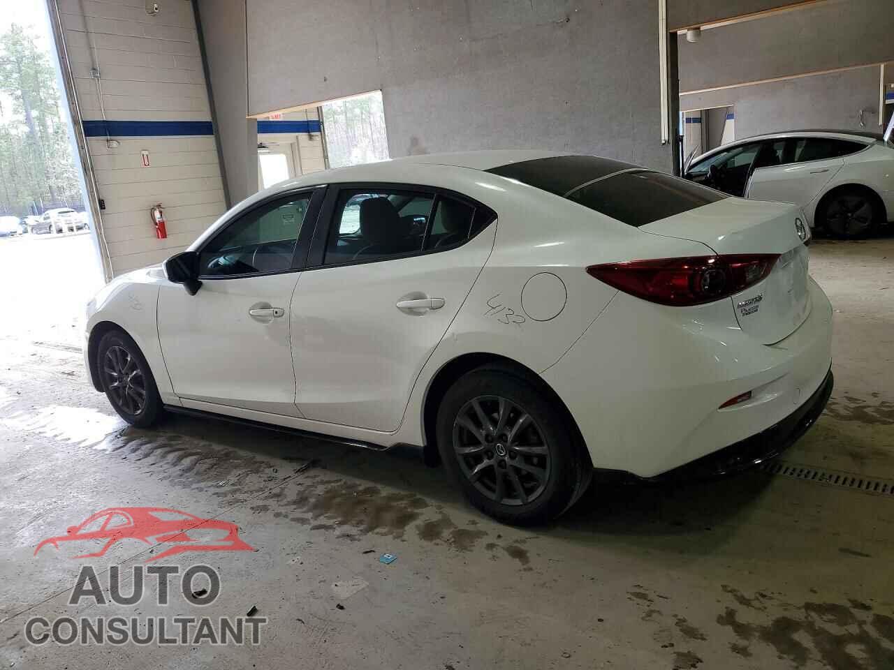 MAZDA 3 2015 - 3MZBM1U76FM138042