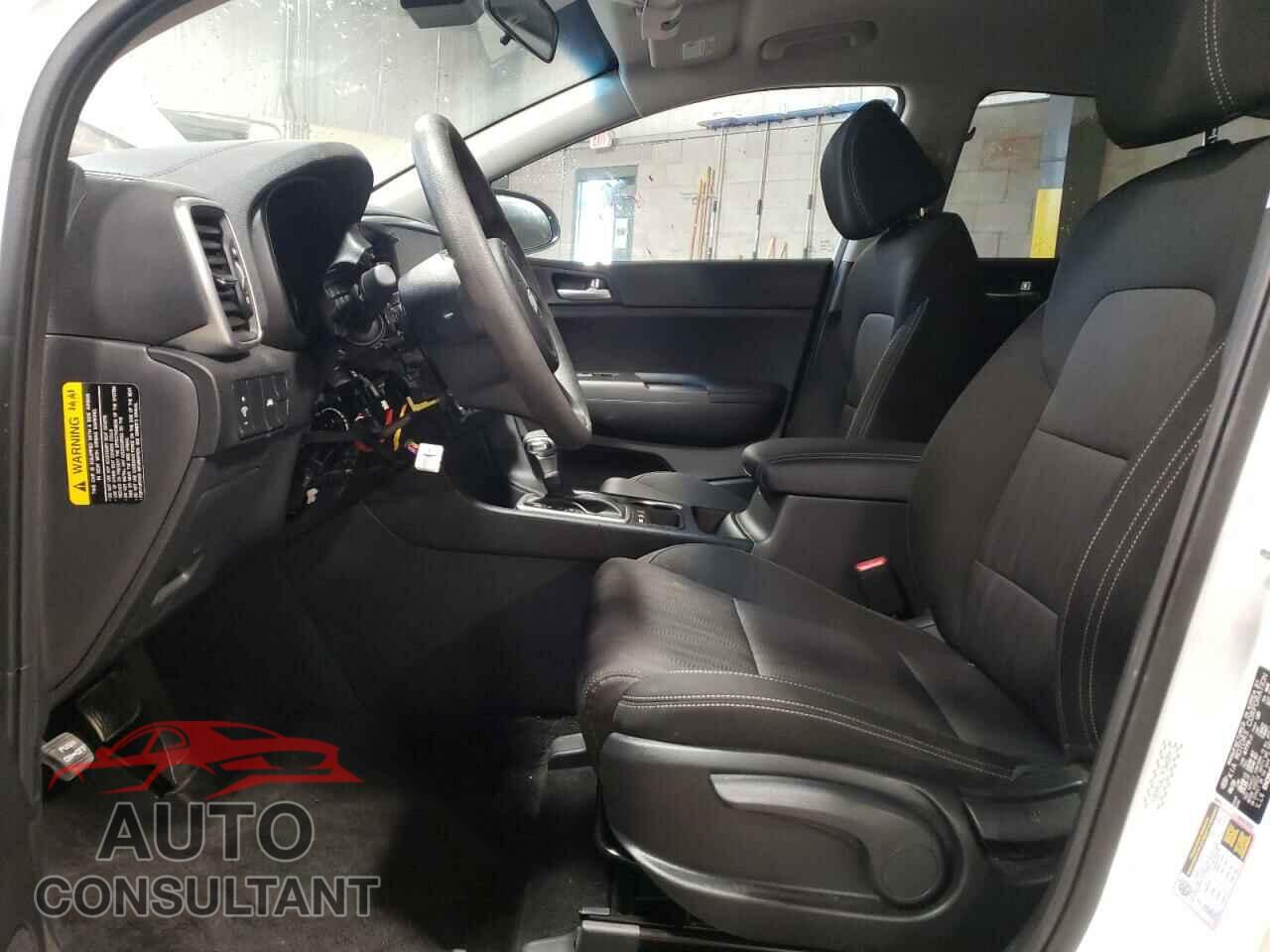 KIA SPORTAGE 2021 - KNDPMCAC7M7848855