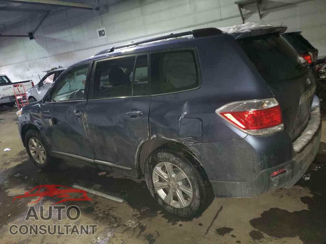 TOYOTA HIGHLANDER 2011 - 5TDBK3EH1BS063630