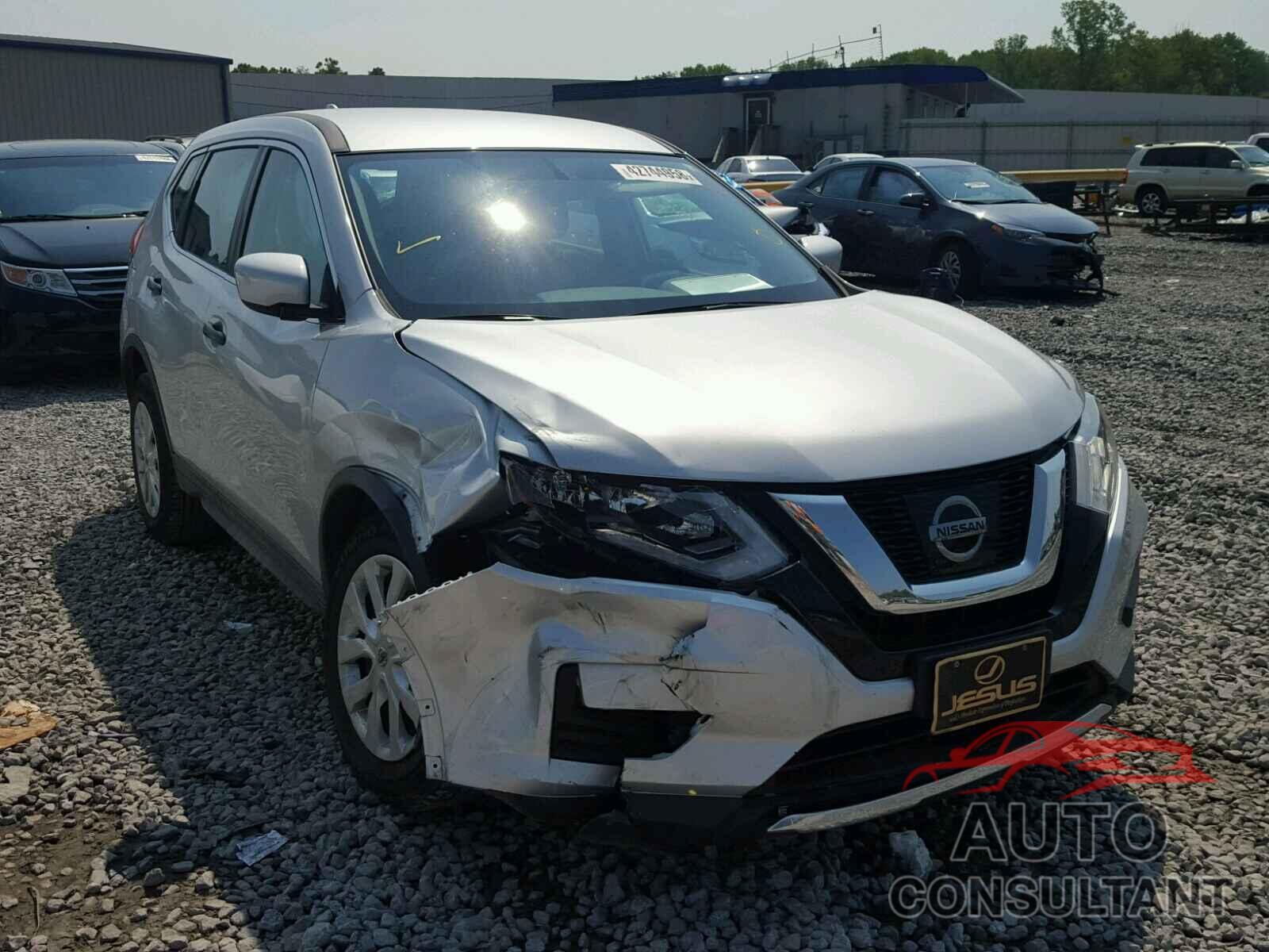 NISSAN ROGUE S 2017 - KNMAT2MT6HP592969