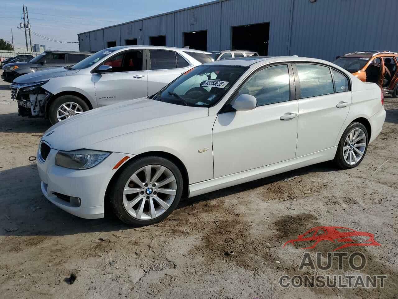BMW 3 SERIES 2011 - WBAPH7G55BNN04421