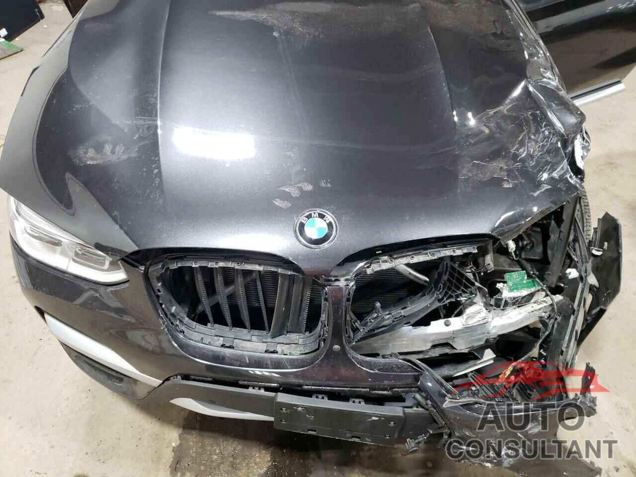 BMW X3 2019 - 5UXTR9C54KLE12634