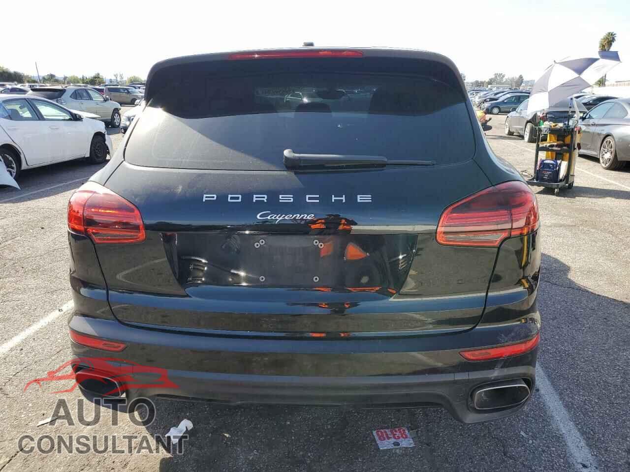 PORSCHE CAYENNE 2016 - WP1AA2A23GLA05553