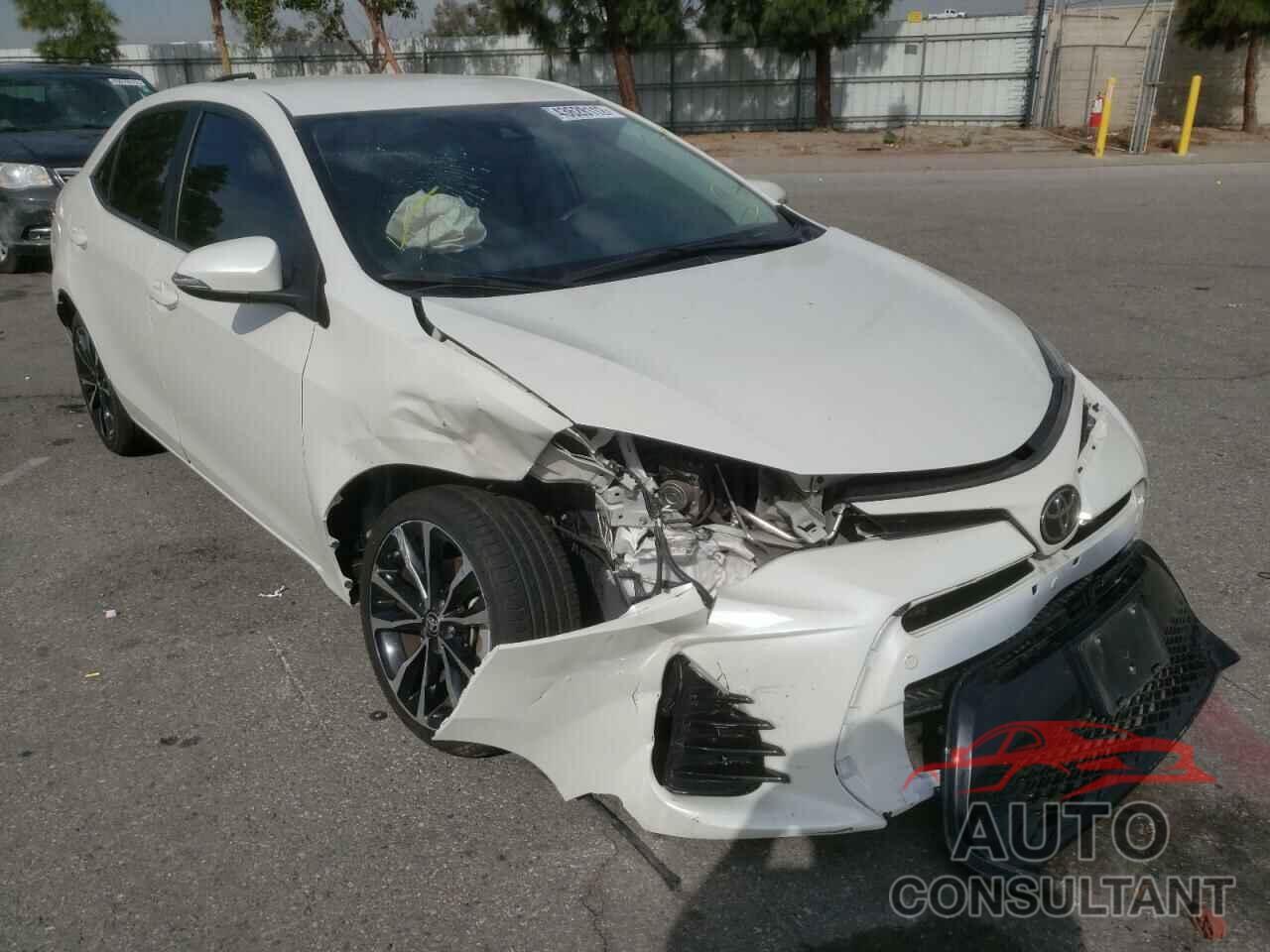 TOYOTA COROLLA 2018 - 5YFBURHEXJP802922