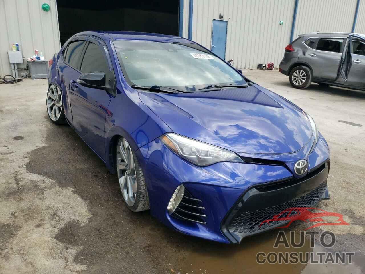 TOYOTA COROLLA 2018 - 5YFBURHE8JP752487
