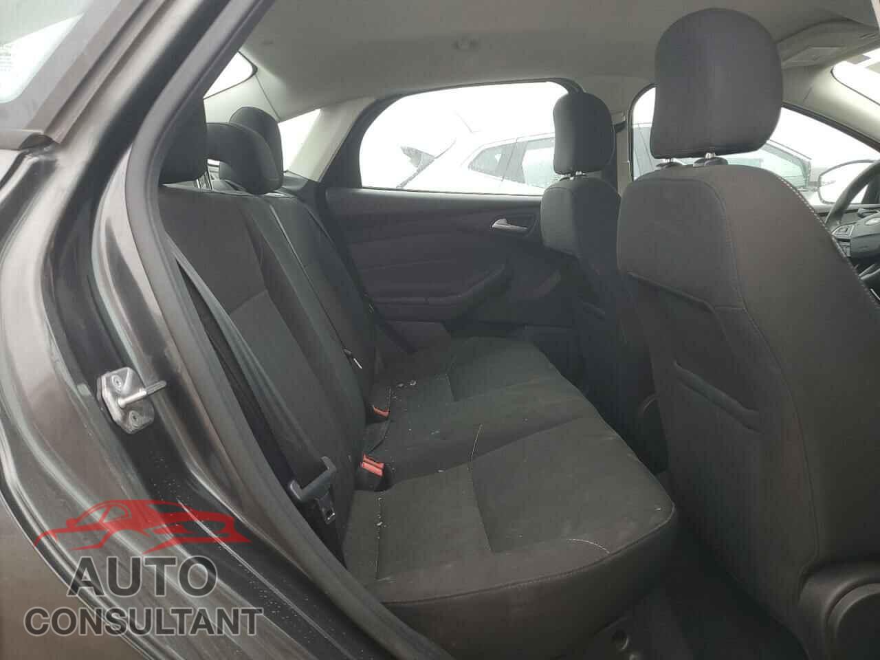 FORD FOCUS 2017 - 1FADP3F25HL205076