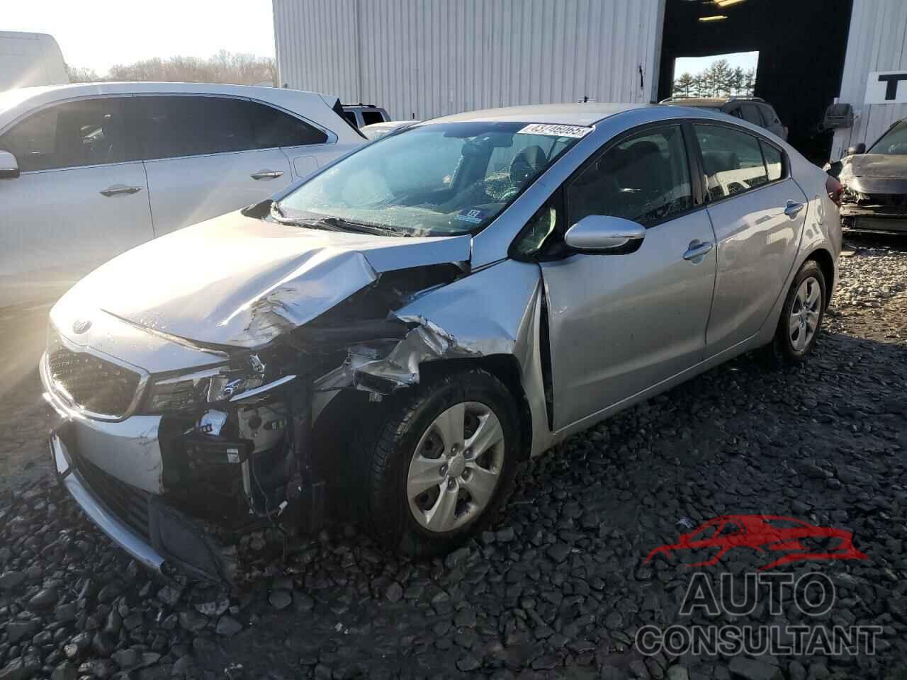 KIA FORTE 2018 - 3KPFL4A75JE190519