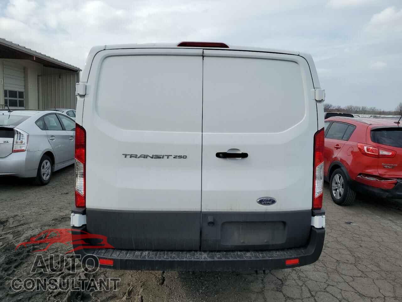 FORD TRANSIT 2021 - 1FTBR1Y89MKA37394