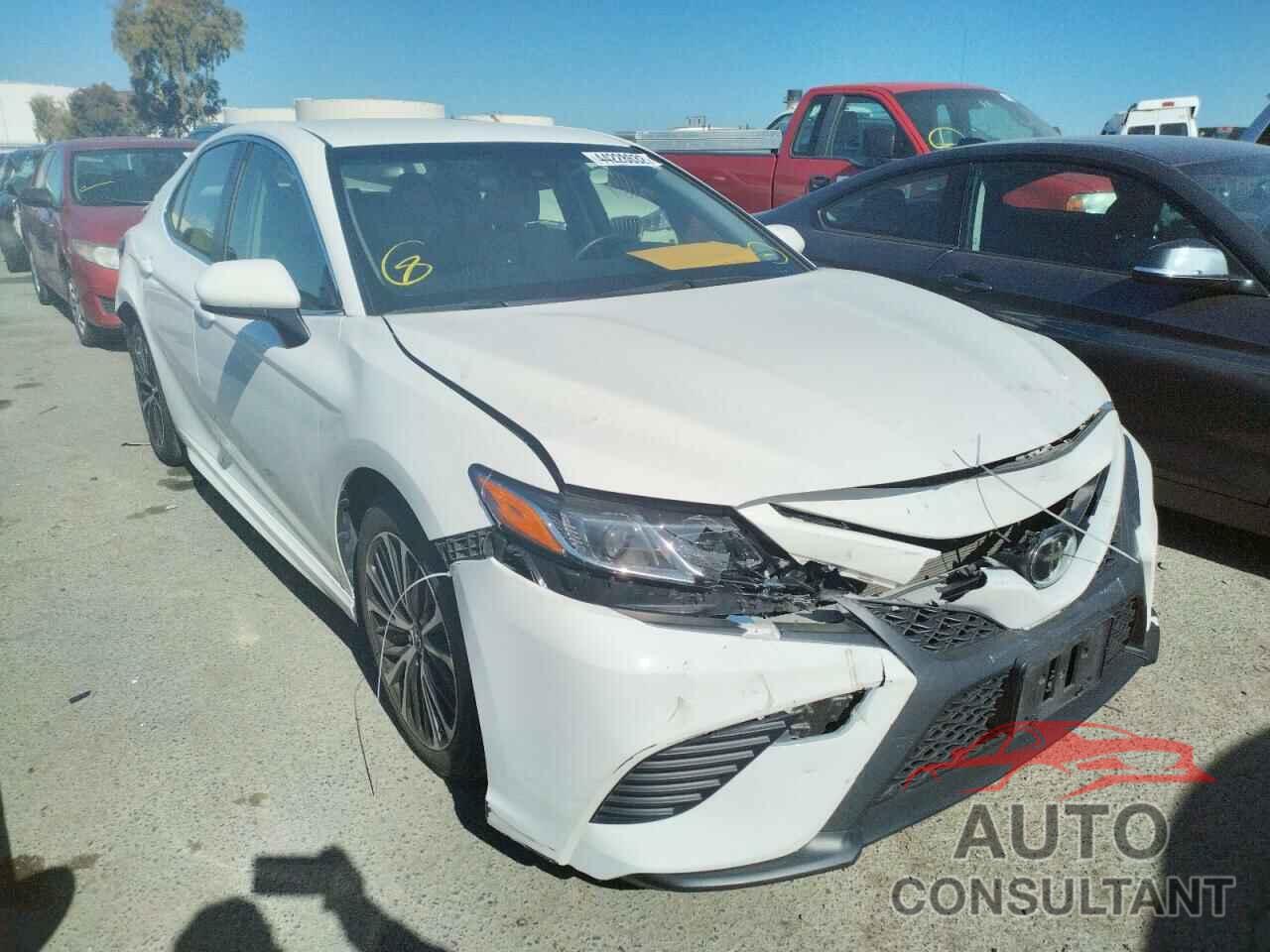 TOYOTA CAMRY 2018 - JTNB11HK1J3035675
