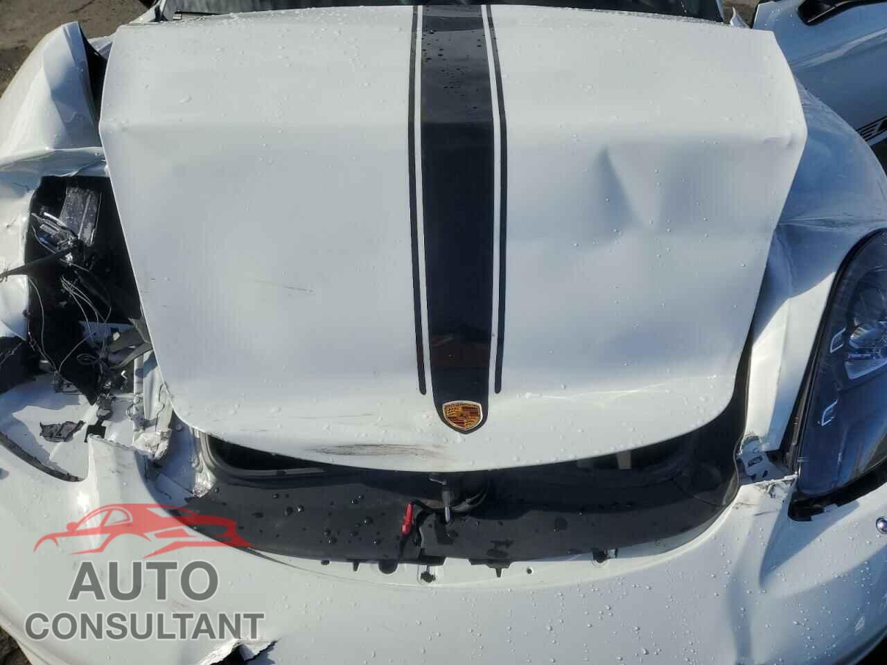 PORSCHE BOXSTER 2024 - WP0CA2A80RK205359