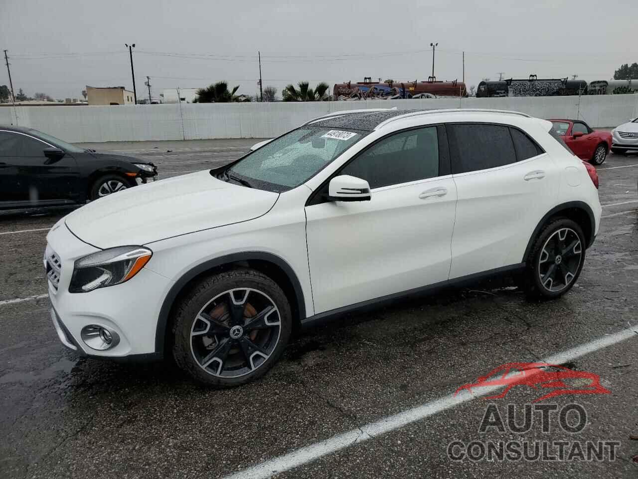 MERCEDES-BENZ GLA-CLASS 2019 - WDCTG4EB4KJ548312