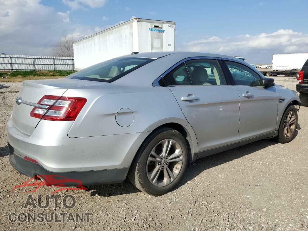 FORD TAURUS 2019 - 1FAHP2D85KG117552