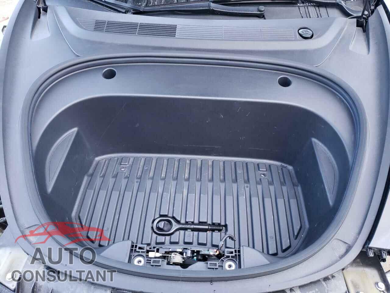 TESLA MODEL 3 2022 - 5YJ3E1EB6NF143039