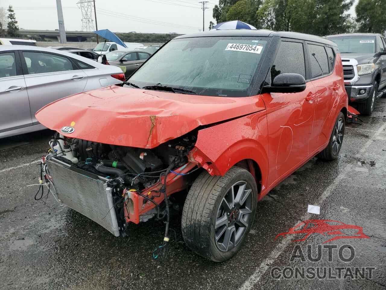 KIA SOUL 2020 - KNDJ63AU0L7028379