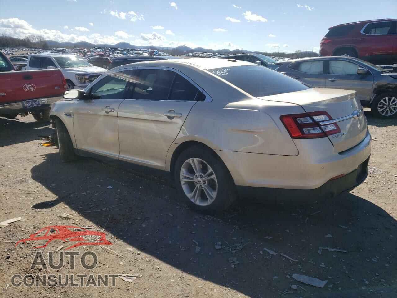 FORD TAURUS 2017 - 1FAHP2E88HG122185