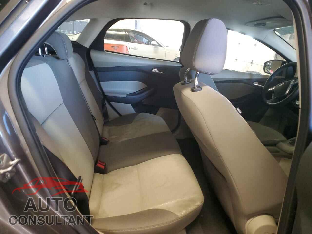 FORD FOCUS 2012 - 1FAHP3K23CL250226
