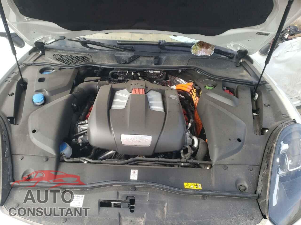 PORSCHE CAYENNE 2017 - WP1AE2A27HLA72503