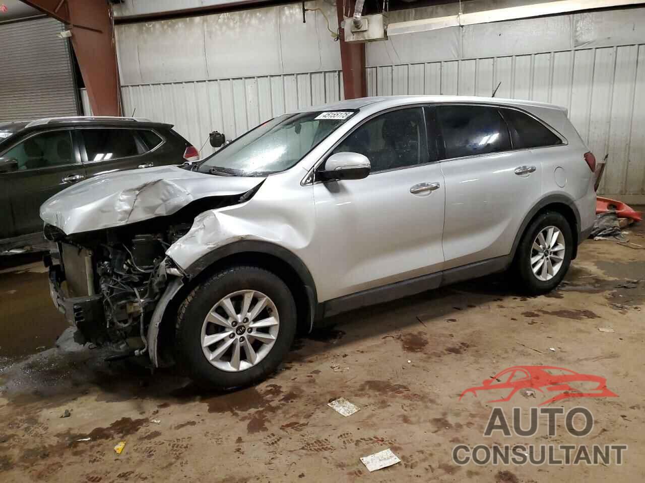 KIA SORENTO 2019 - 5XYPG4A32KG589365