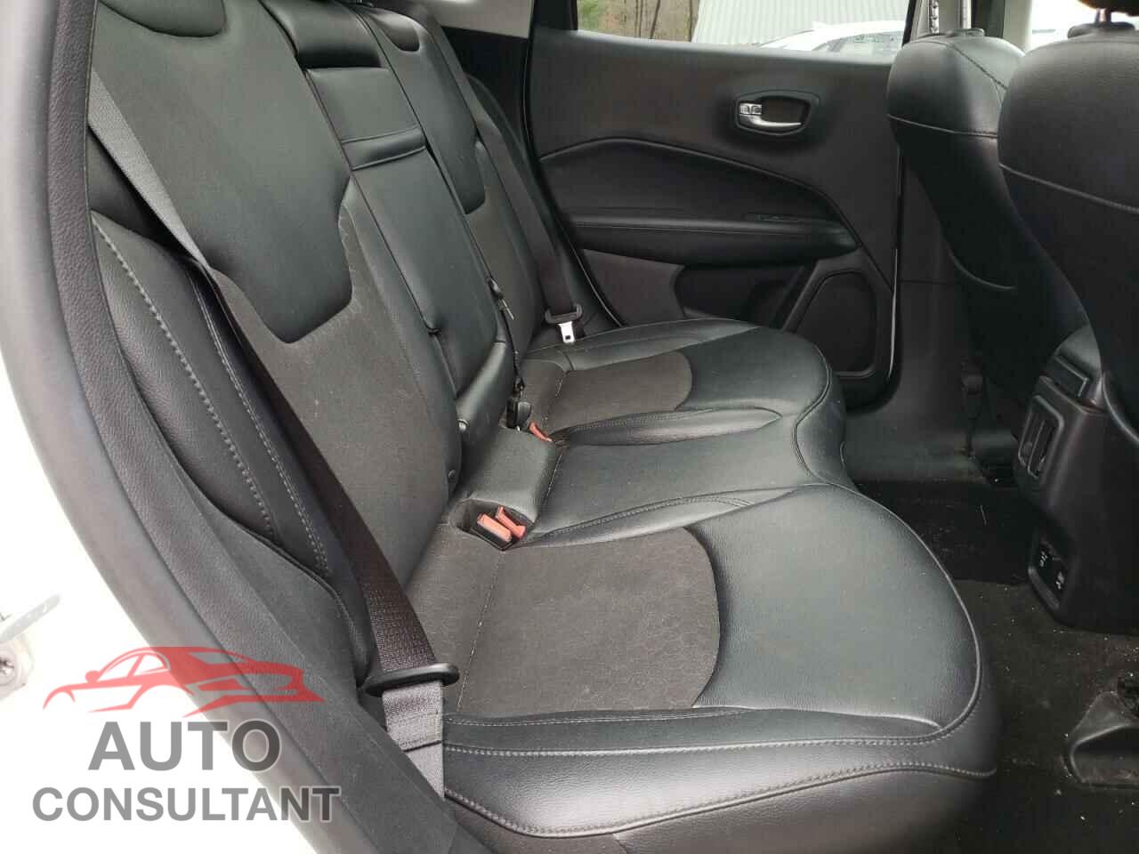 JEEP COMPASS 2019 - 3C4NJDBB5KT661960