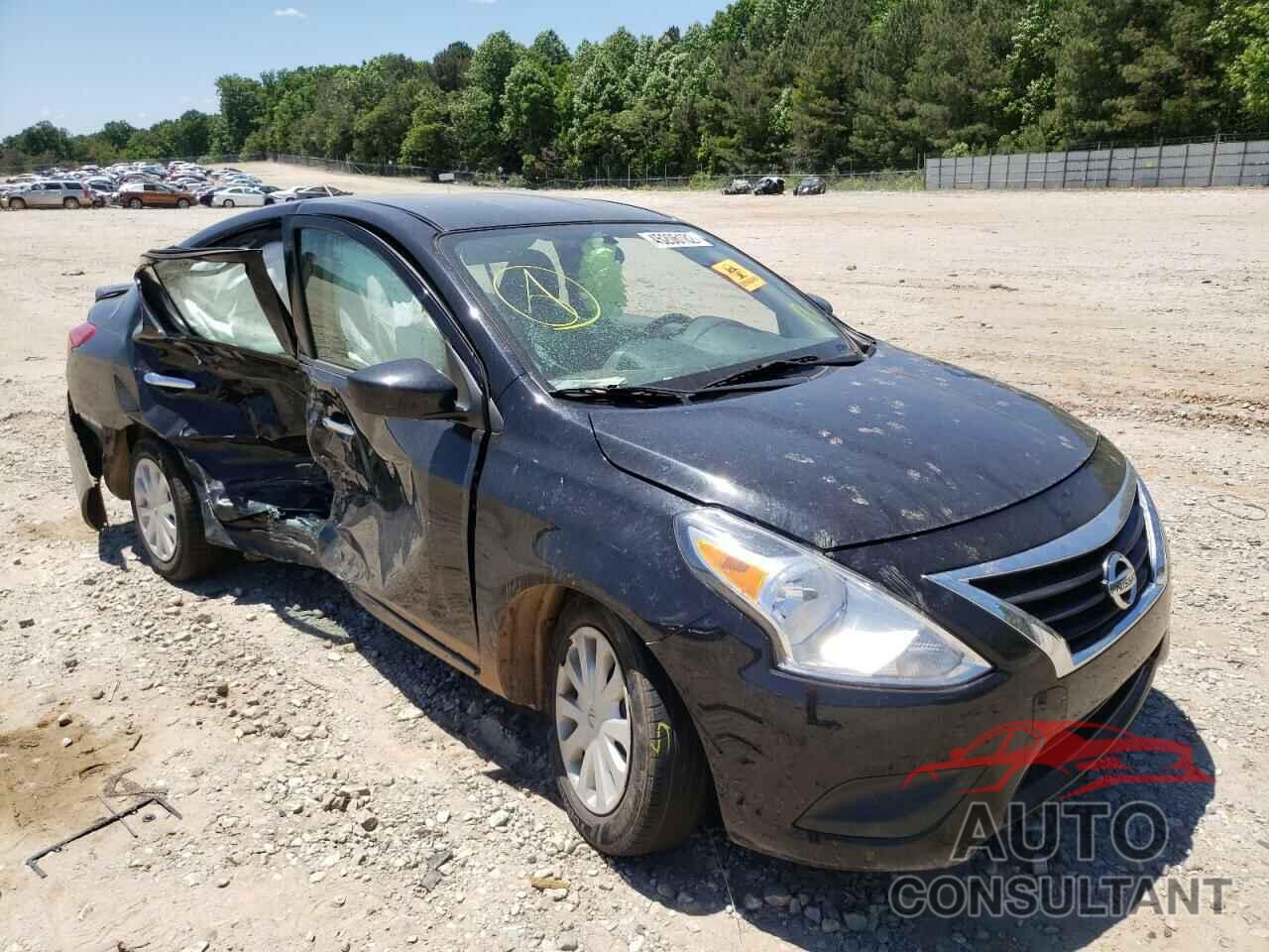 NISSAN VERSA 2018 - 3N1CN7AP0JL887190