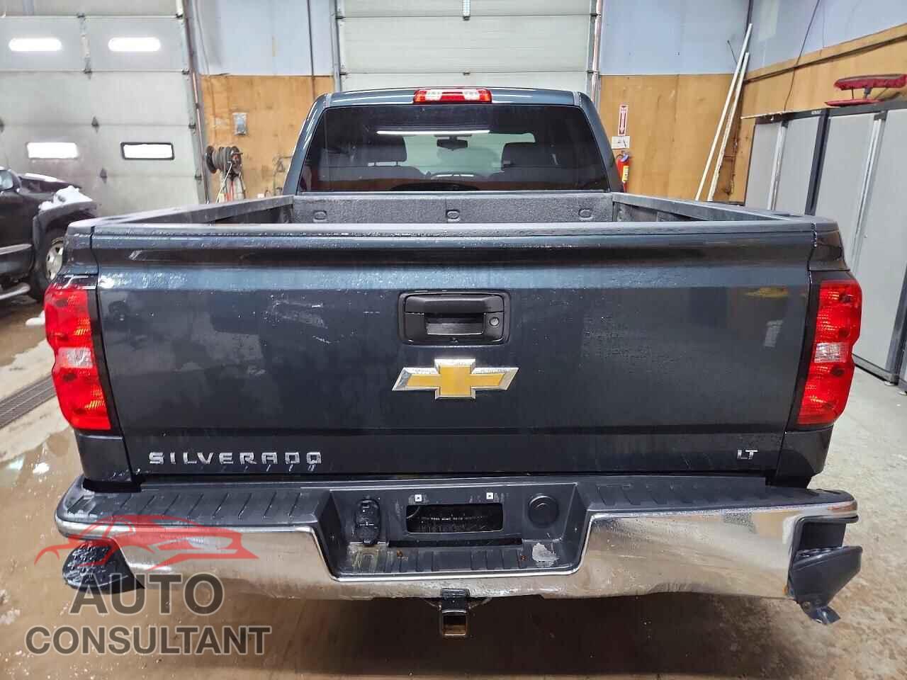 CHEVROLET SILVERADO 2018 - 3GCUKREC4JG394845