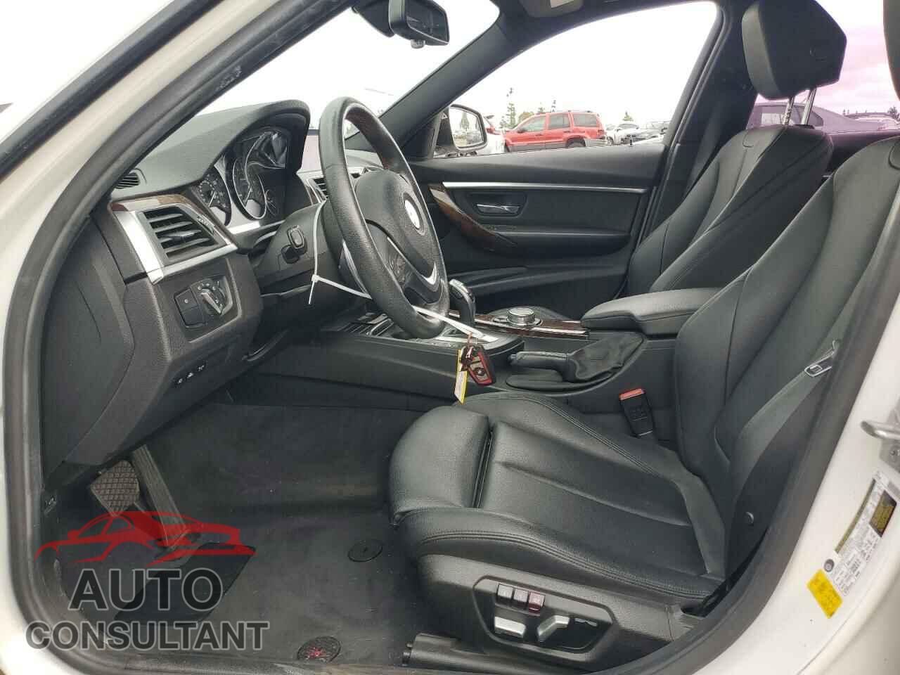 BMW 3 SERIES 2016 - WBA8E9G53GNU28245