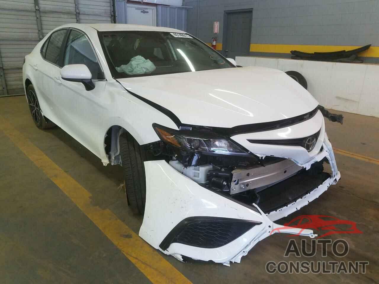 TOYOTA CAMRY 2021 - 4T1G11AK3MU551597
