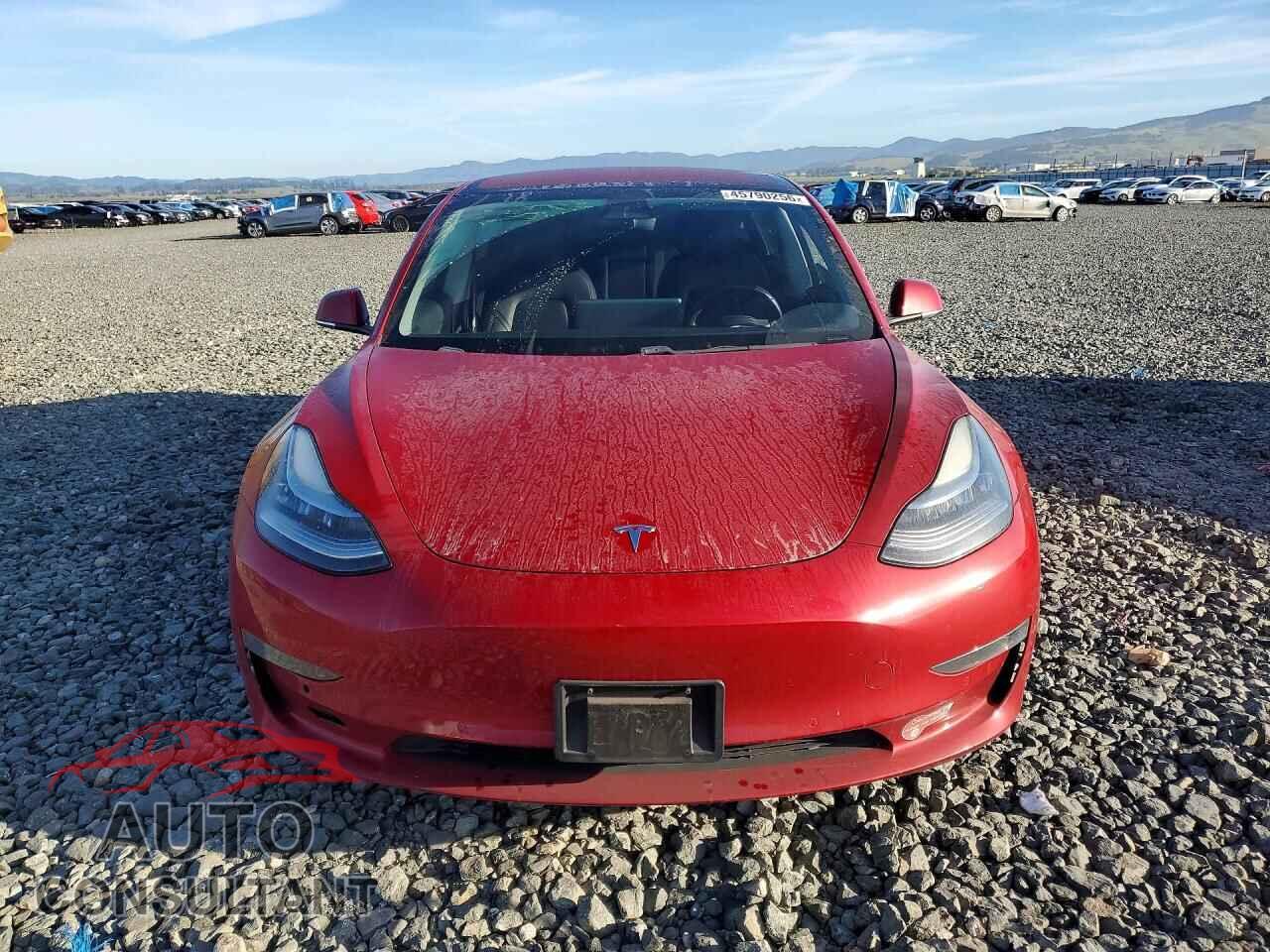 TESLA MODEL 3 2018 - 5YJ3E1EA4JF026027