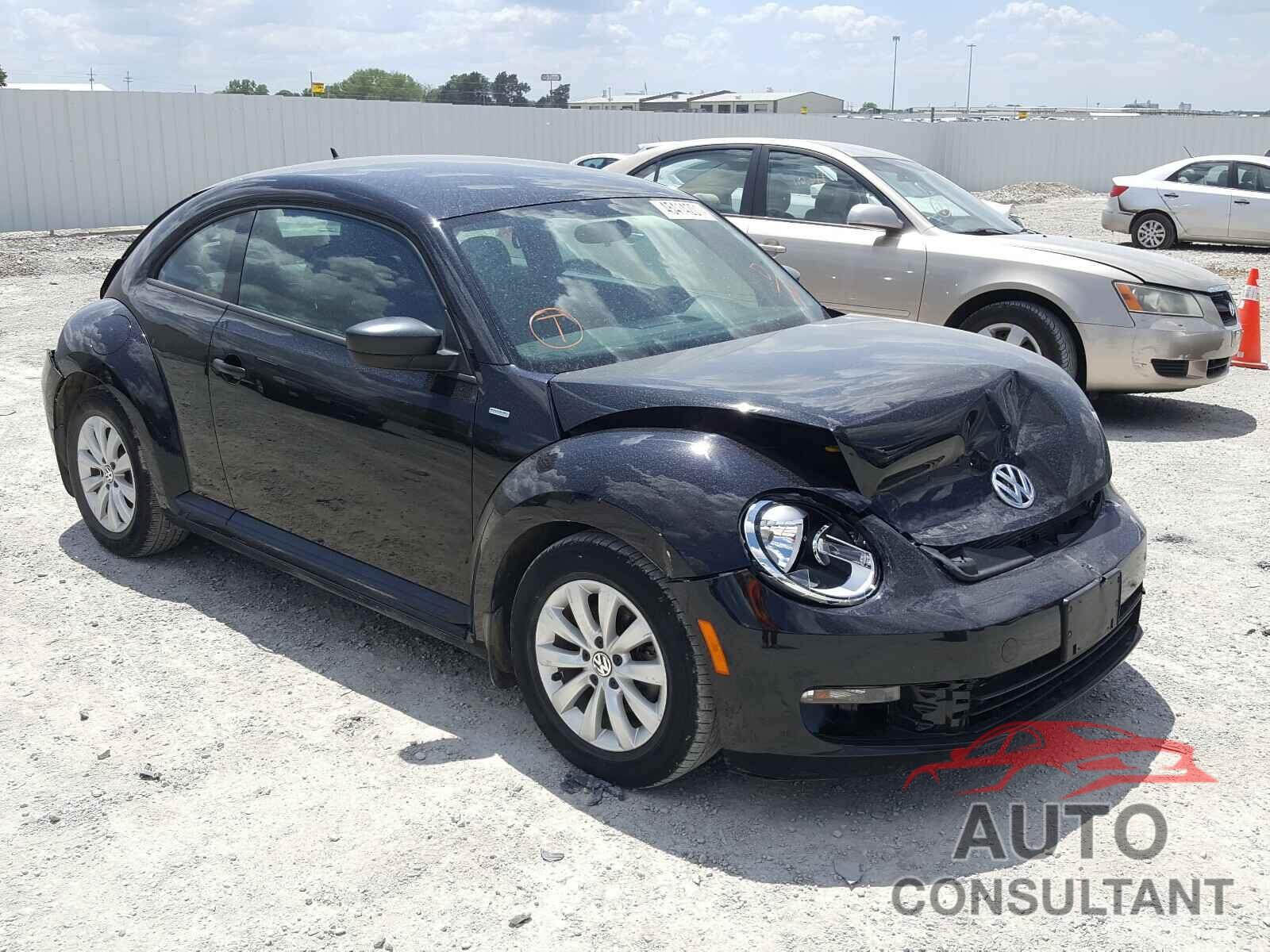 VOLKSWAGEN BEETLE 2016 - 3VWF17AT6GM611664