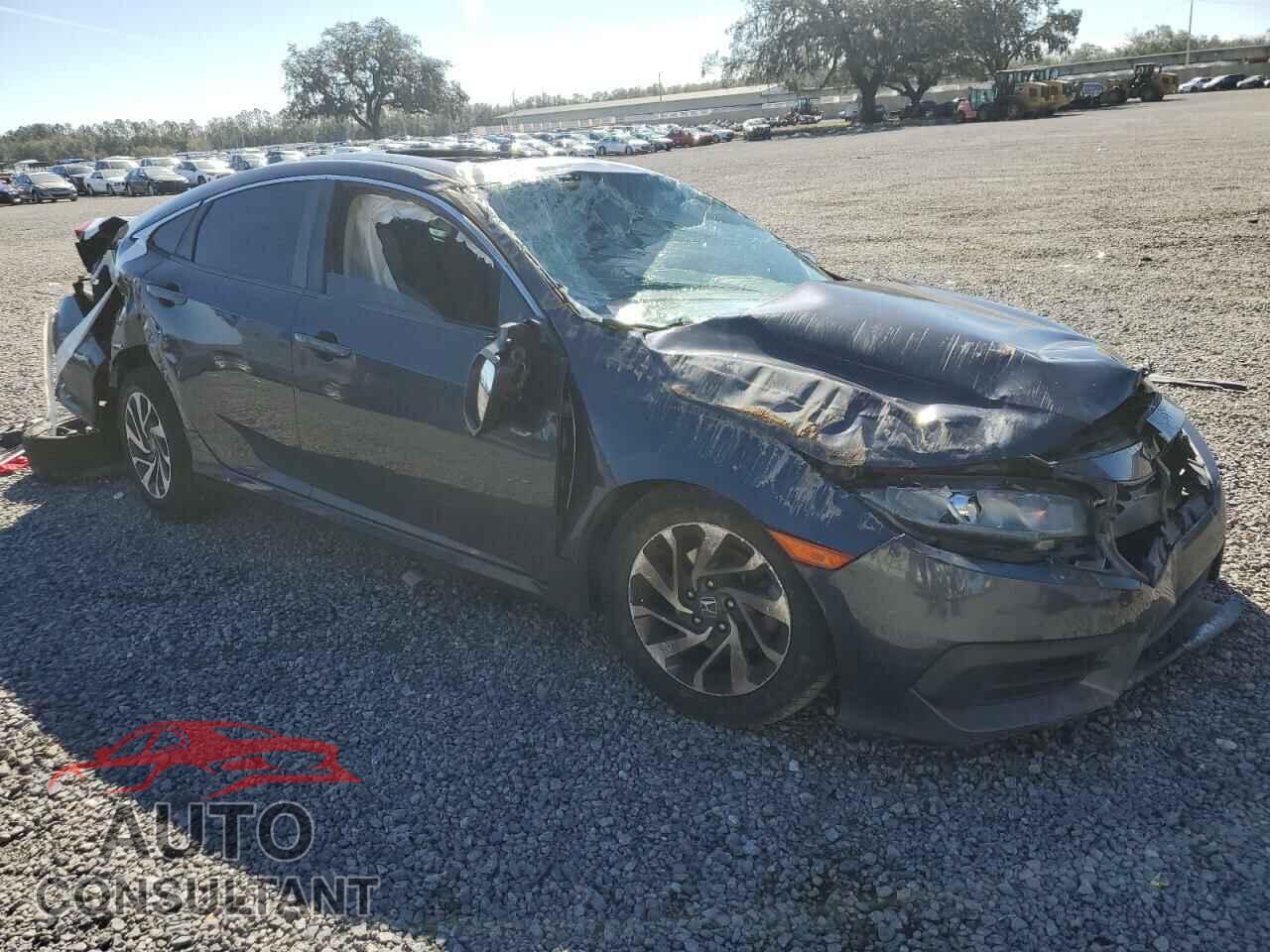 HONDA CIVIC 2018 - 2HGFC2F76JH589426