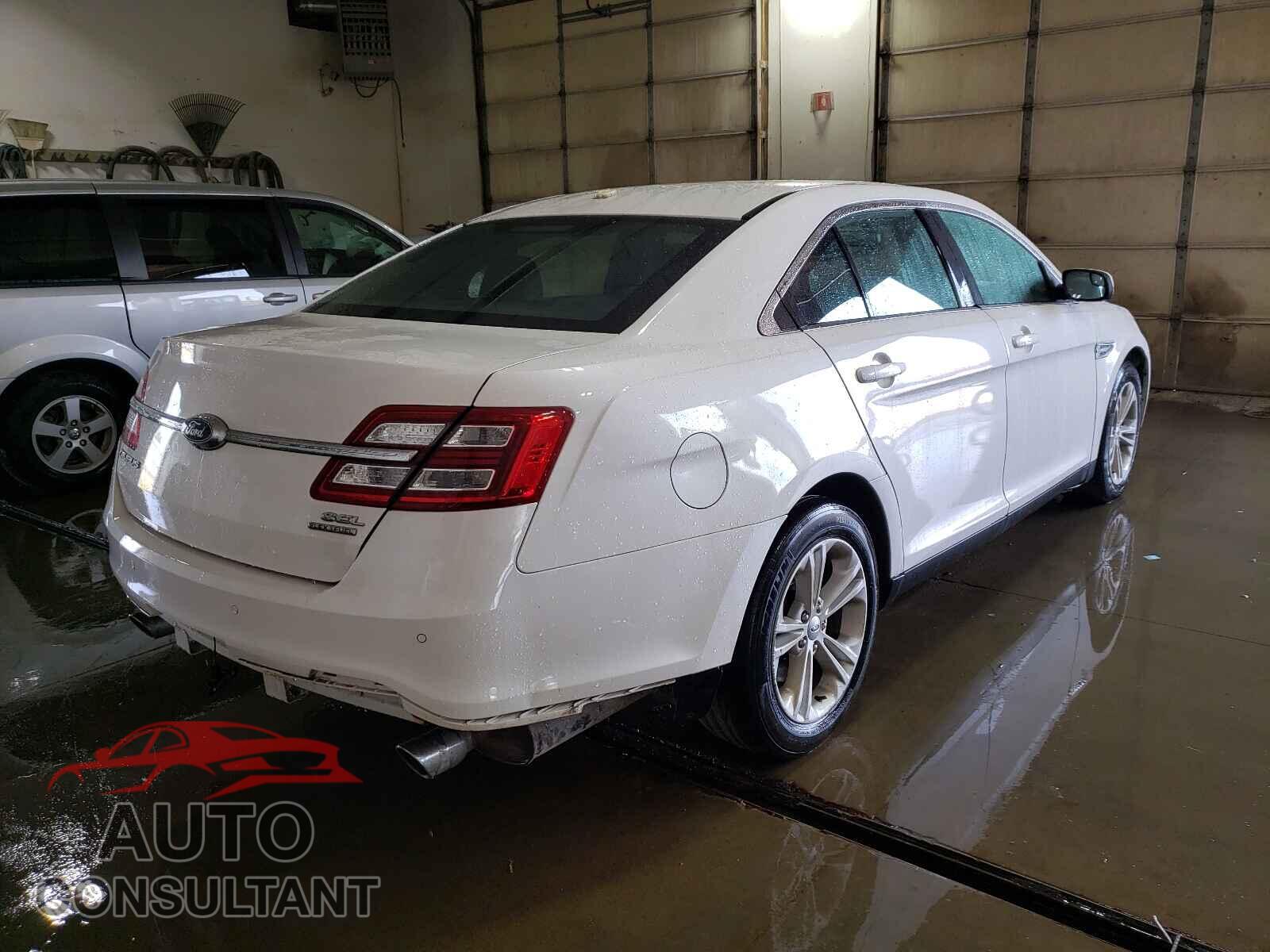 FORD TAURUS 2016 - 1FAHP2E88GG157758