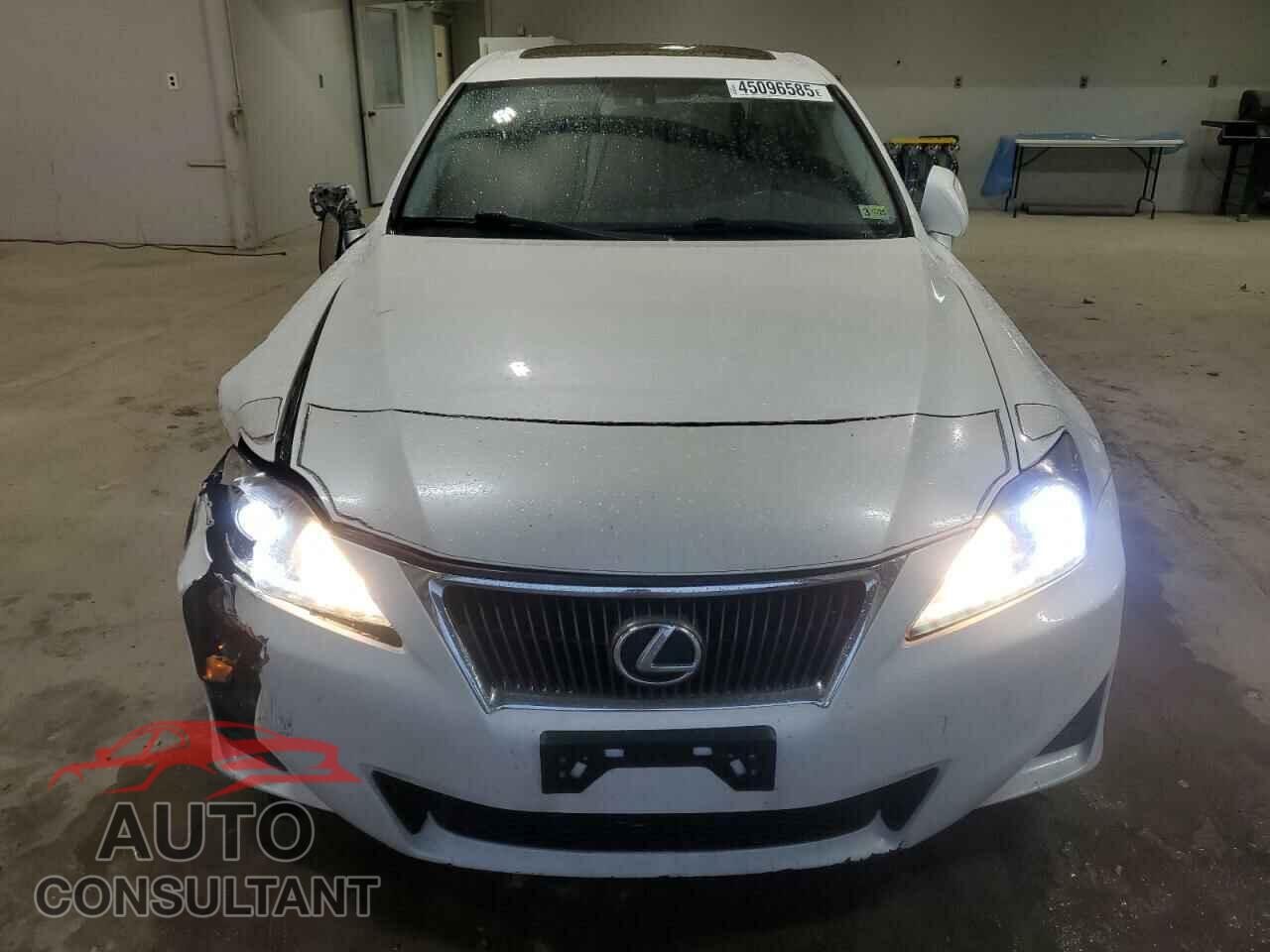 LEXUS IS 2012 - JTHCF5C22C5053701