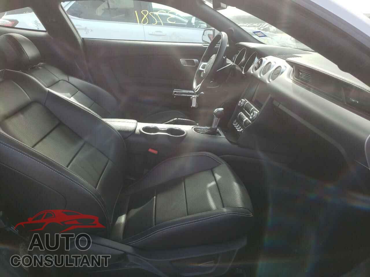 FORD MUSTANG 2020 - 1FA6P8CF3L5131179