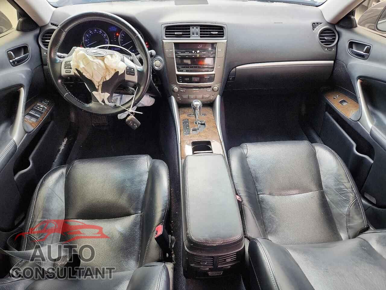 LEXUS IS 2012 - JTHBF5C27C5181427