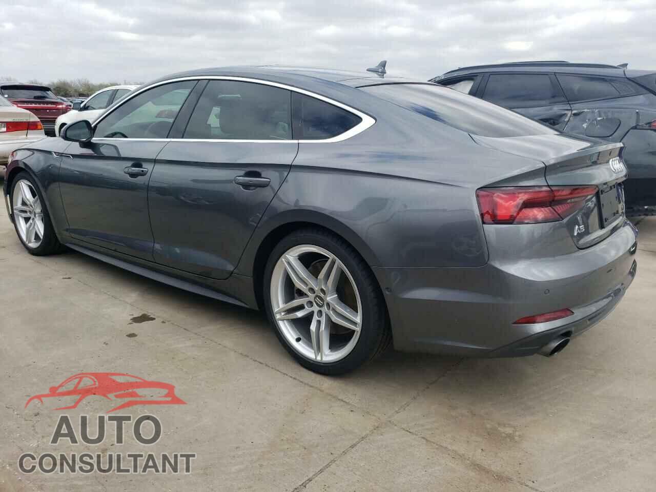 AUDI A5 2019 - WAUFNCF56KA012874