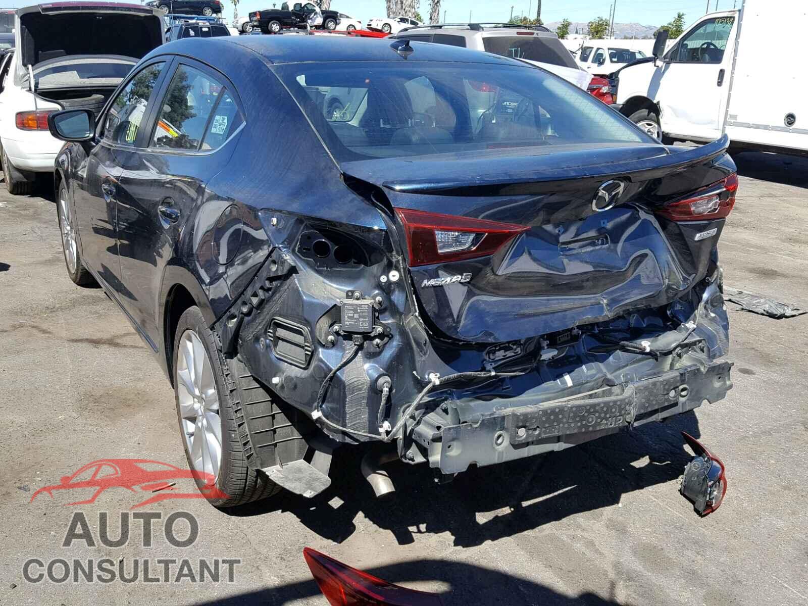 MAZDA 3 2017 - 3MZBN1V79HM119838