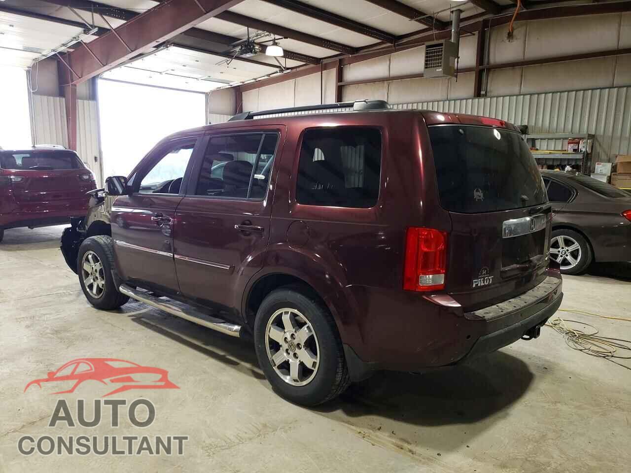 HONDA PILOT 2011 - 5FNYF4H90BB065253