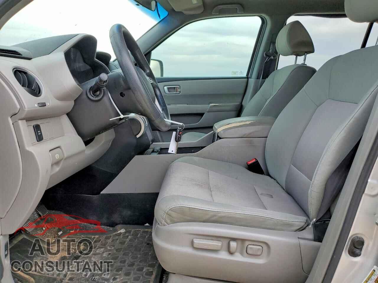 HONDA PILOT 2011 - 5FNYF3H4XBB025289